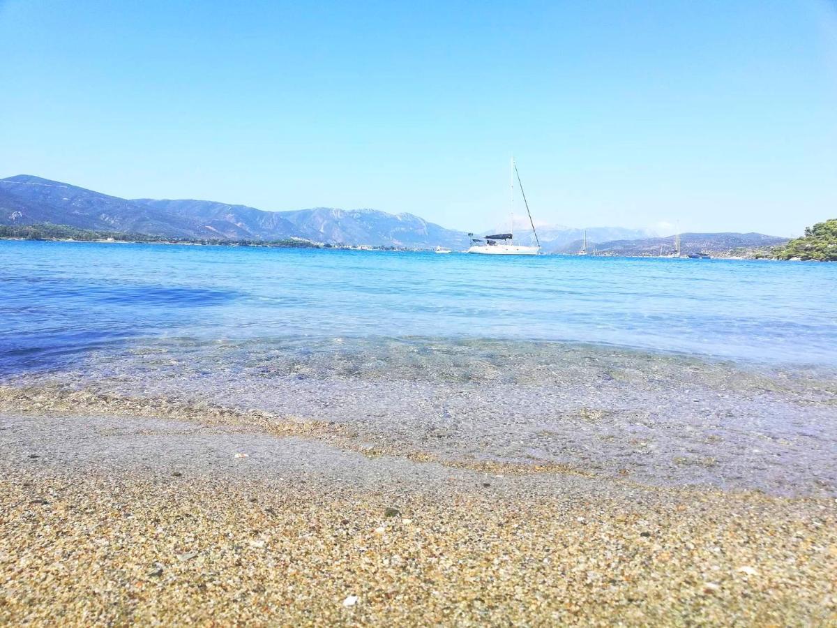 Summer Feel Suites Poros Town ภายนอก รูปภาพ