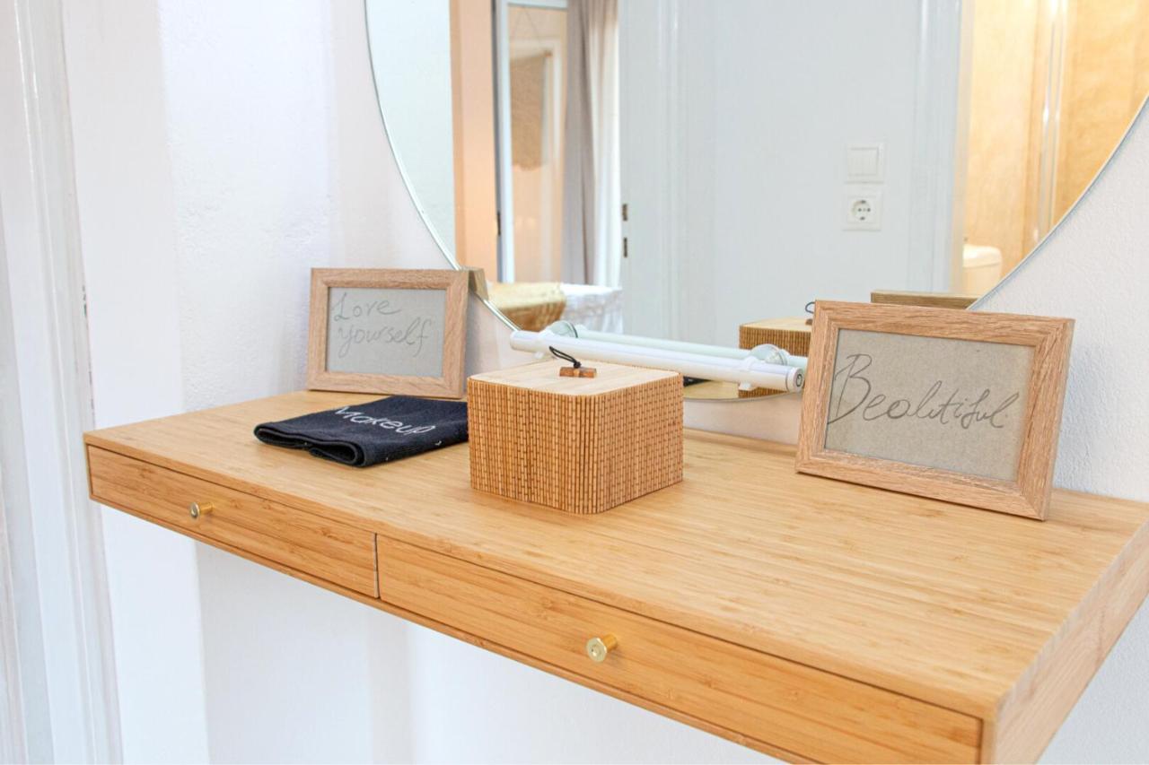 Summer Feel Suites Poros Town ภายนอก รูปภาพ
