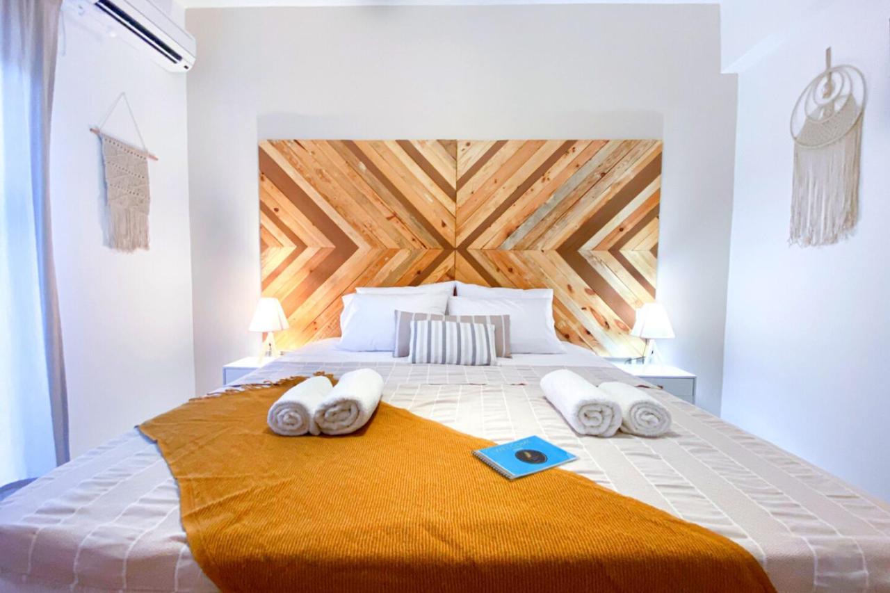 Summer Feel Suites Poros Town ภายนอก รูปภาพ