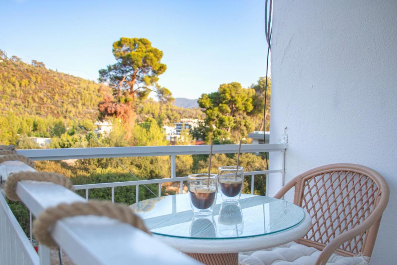 Summer Feel Suites Poros Town ภายนอก รูปภาพ