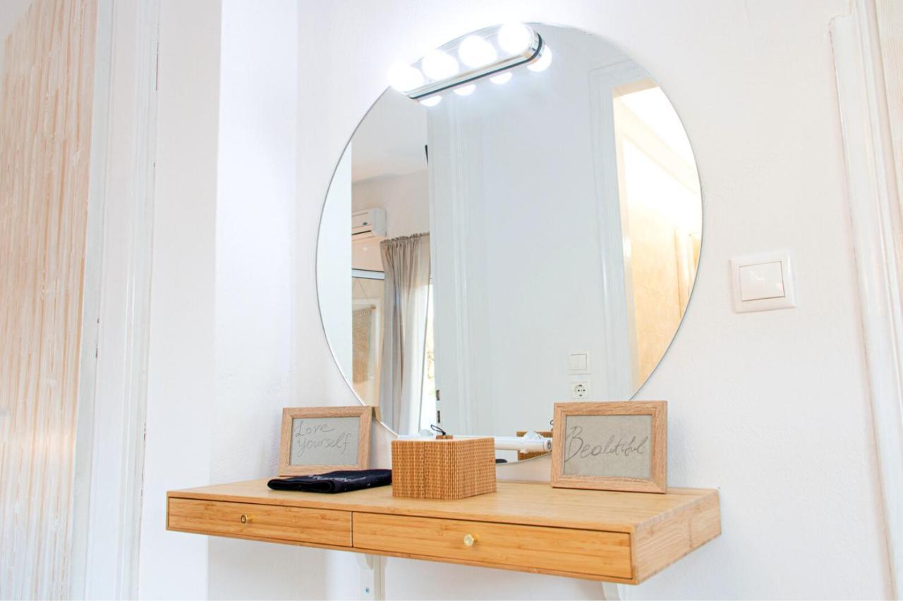 Summer Feel Suites Poros Town ภายนอก รูปภาพ
