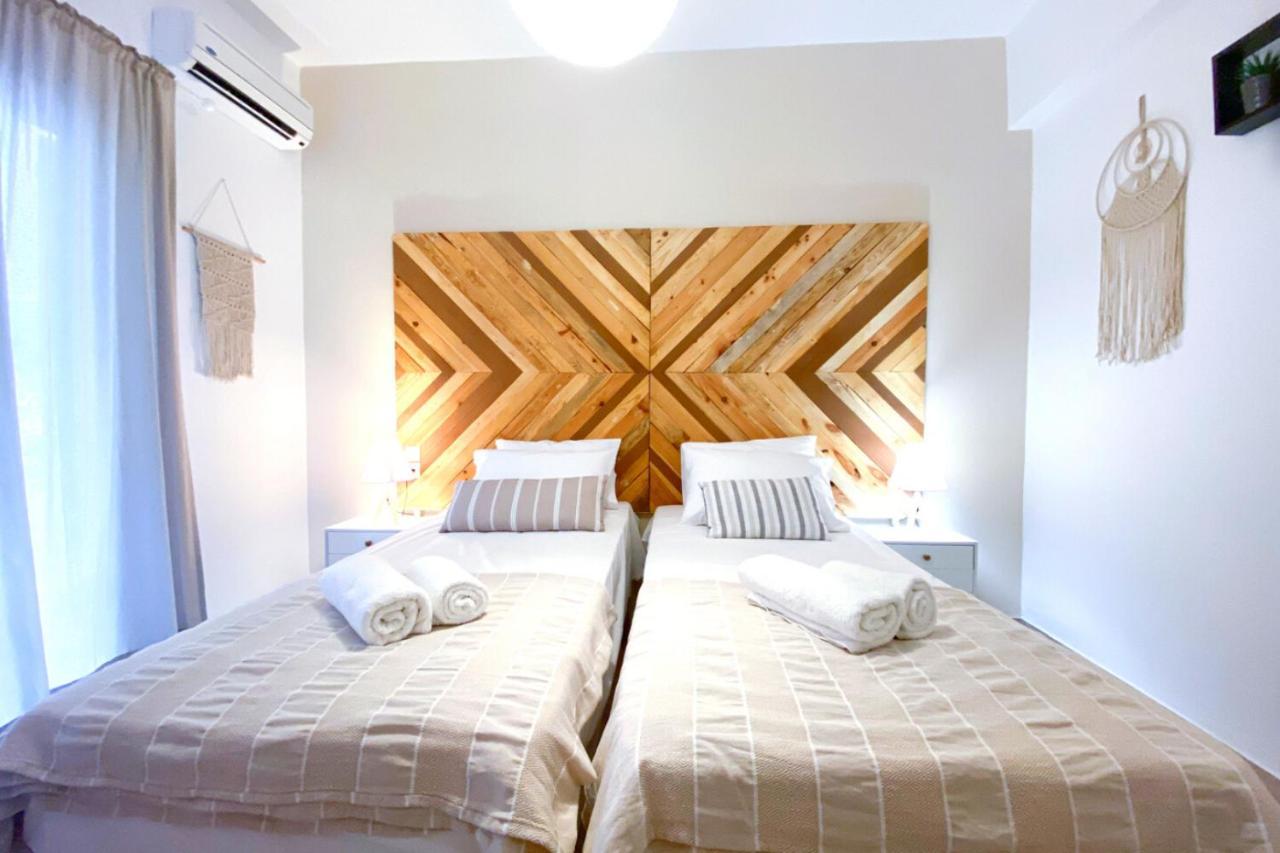 Summer Feel Suites Poros Town ภายนอก รูปภาพ