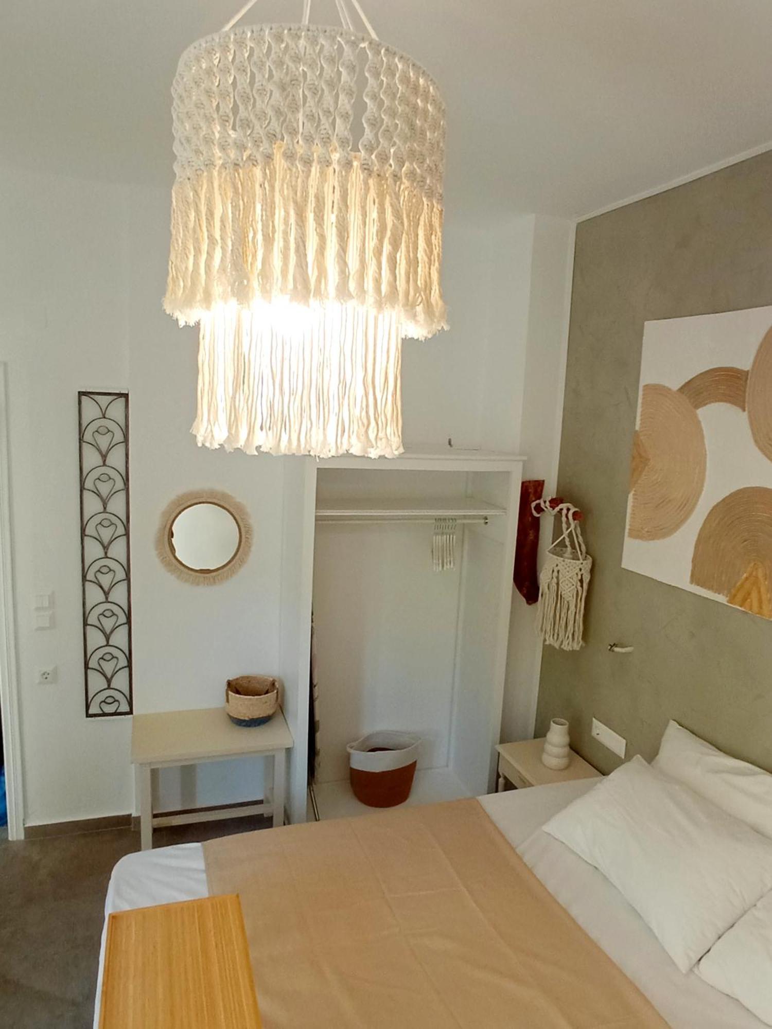 Summer Feel Suites Poros Town ภายนอก รูปภาพ